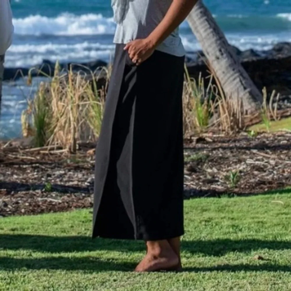 Ripskirt Hawaii Black Midi Skirt NWT - Picture 5 of 6